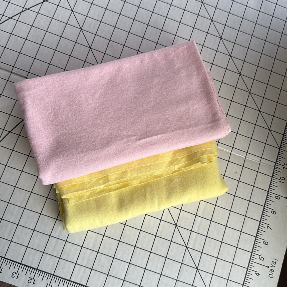 2-Piece Flannel Fabric Bundle – Pink & Yellow – Vintage & Modern